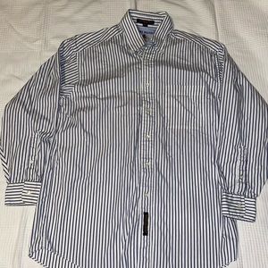 VTG Tommy Hilfiger Button Up 15.5 w embroidery